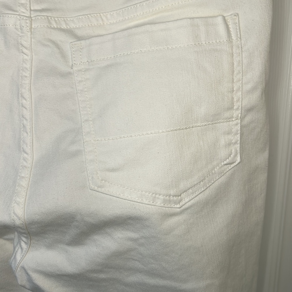 Soft Surroundings White Jeans with Pearl, Rhinestone & Lace Hem (10P) - Picture 3 of 13